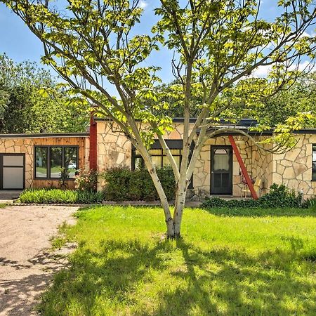 Remodeled Retro Home With Deck, Walk To Main Street! Blanco Luaran gambar