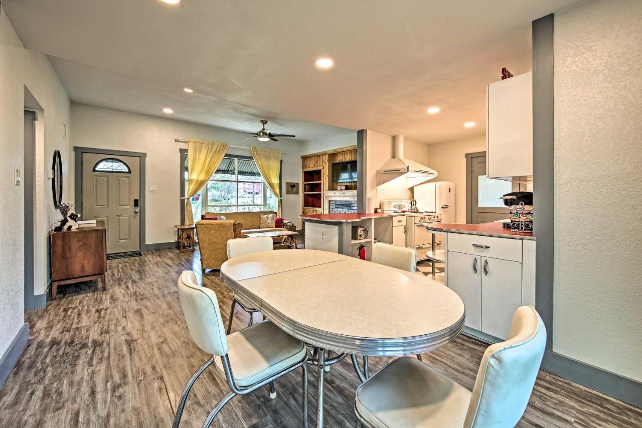Remodeled Retro Home With Deck, Walk To Main Street! Blanco Luaran gambar